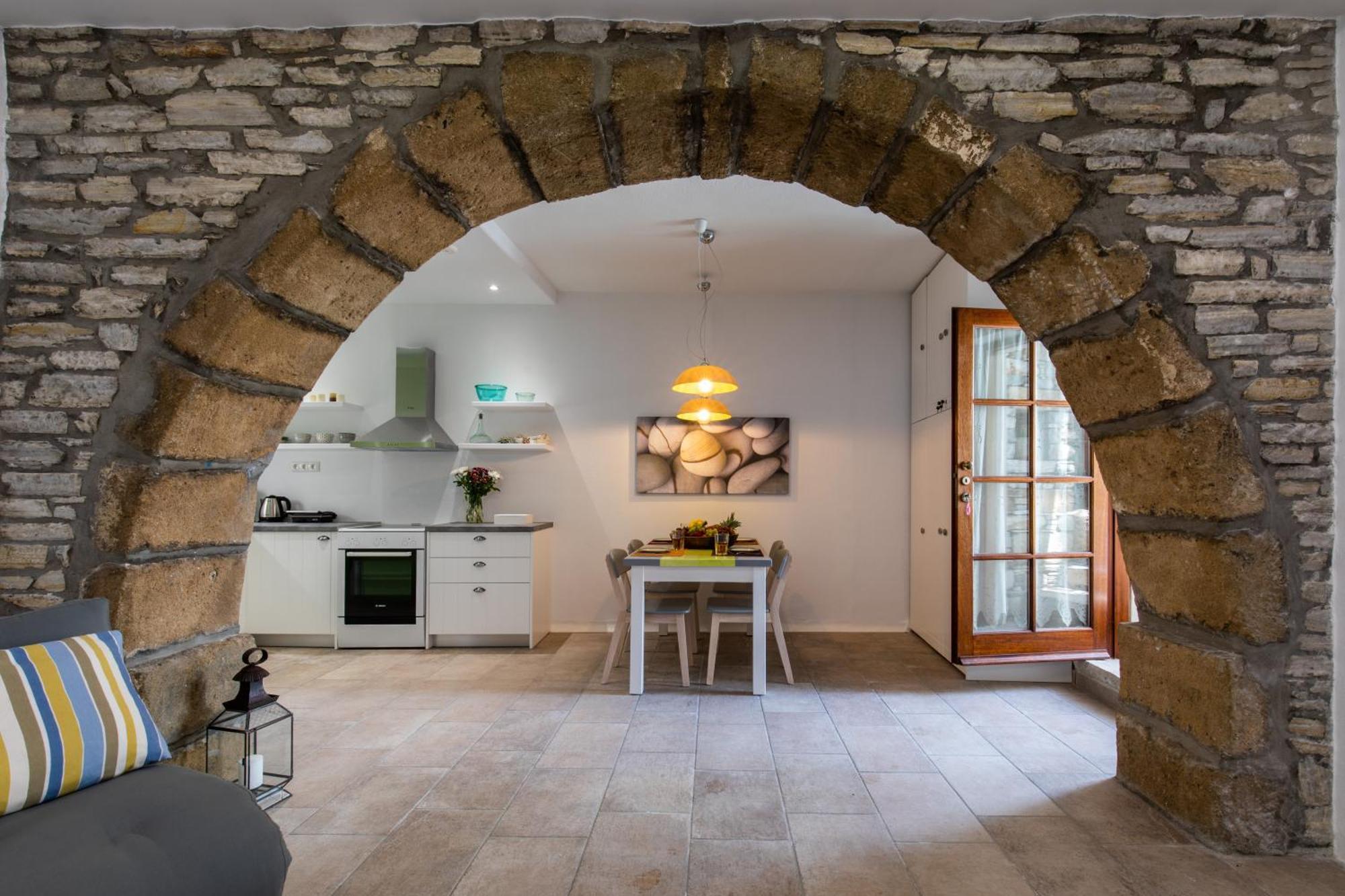 Naxos City Arco Naxos Luxury Apartments מראה חיצוני תמונה