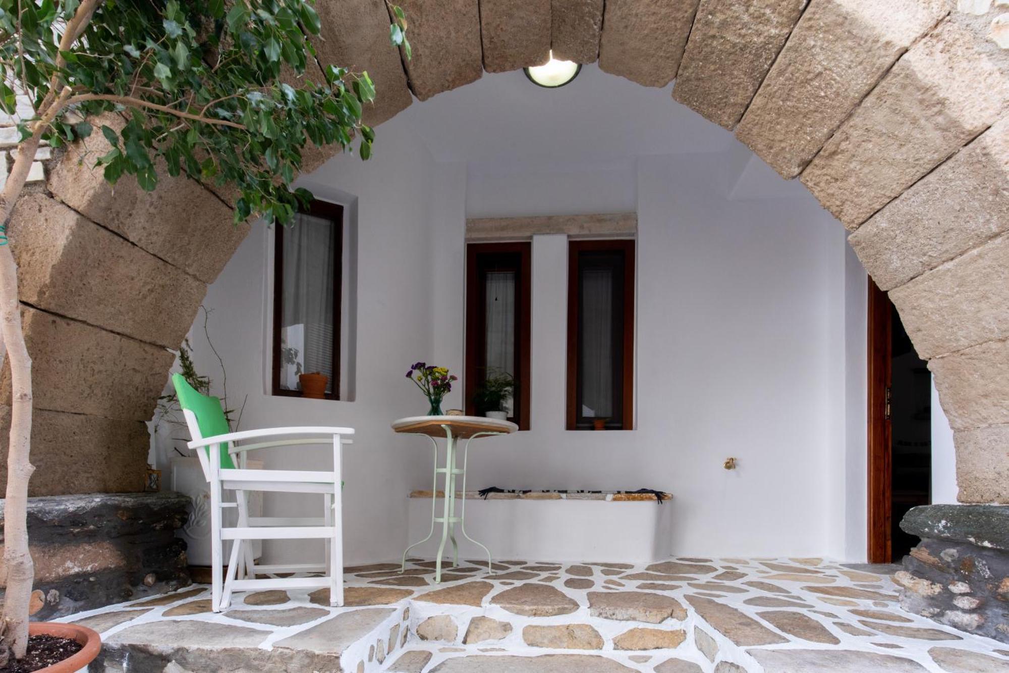 Naxos City Arco Naxos Luxury Apartments מראה חיצוני תמונה