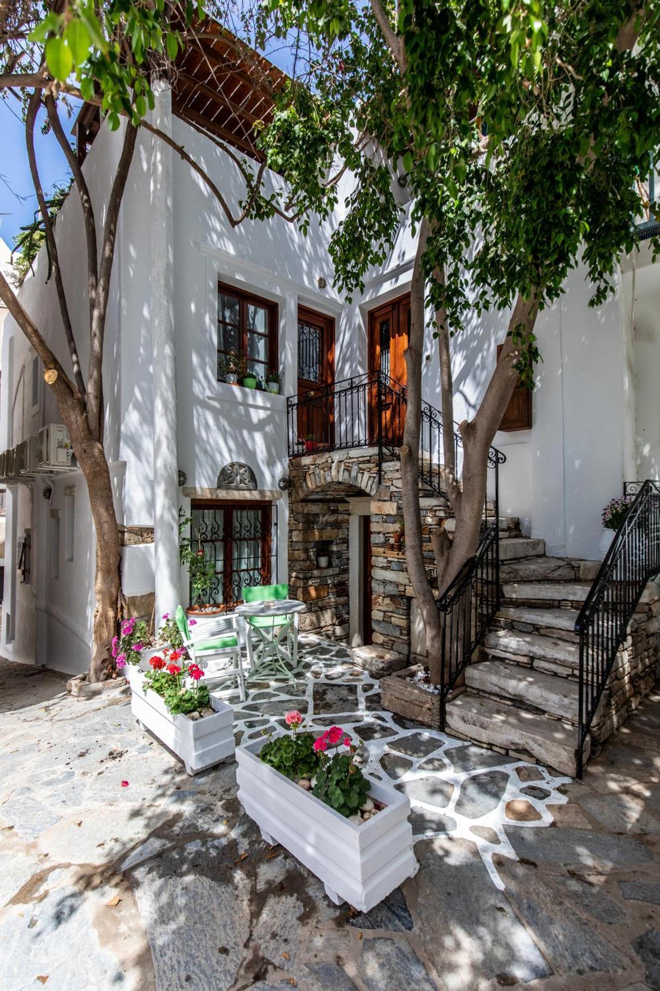 Naxos City Arco Naxos Luxury Apartments מראה חיצוני תמונה